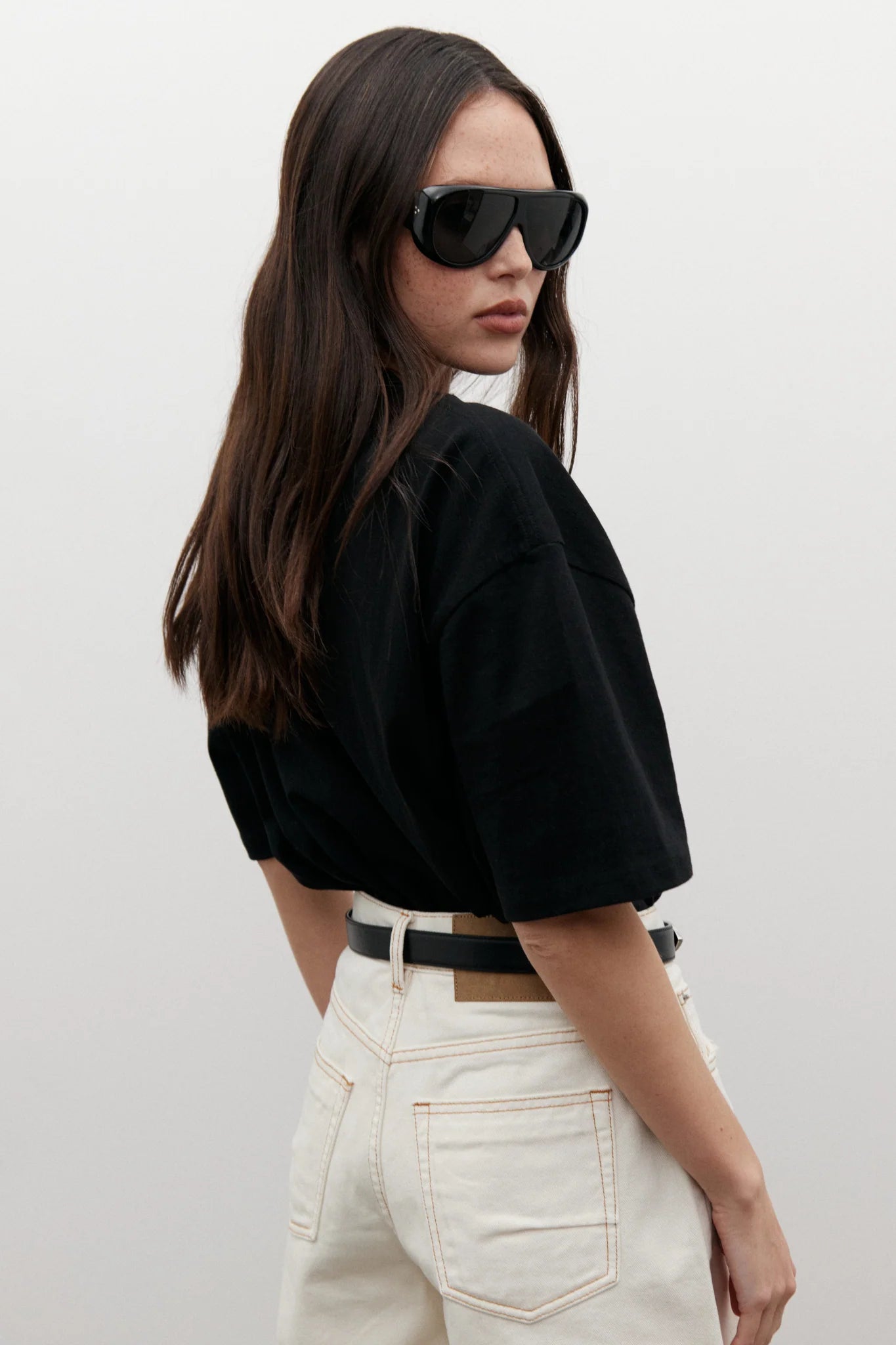 Bayse / Jonas Boyfriend Tee White