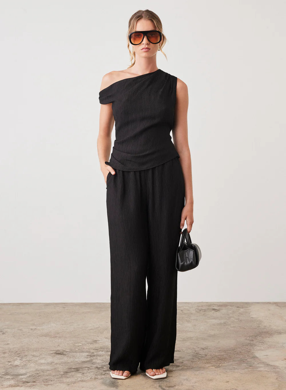 Esmaee / View Blouse Black