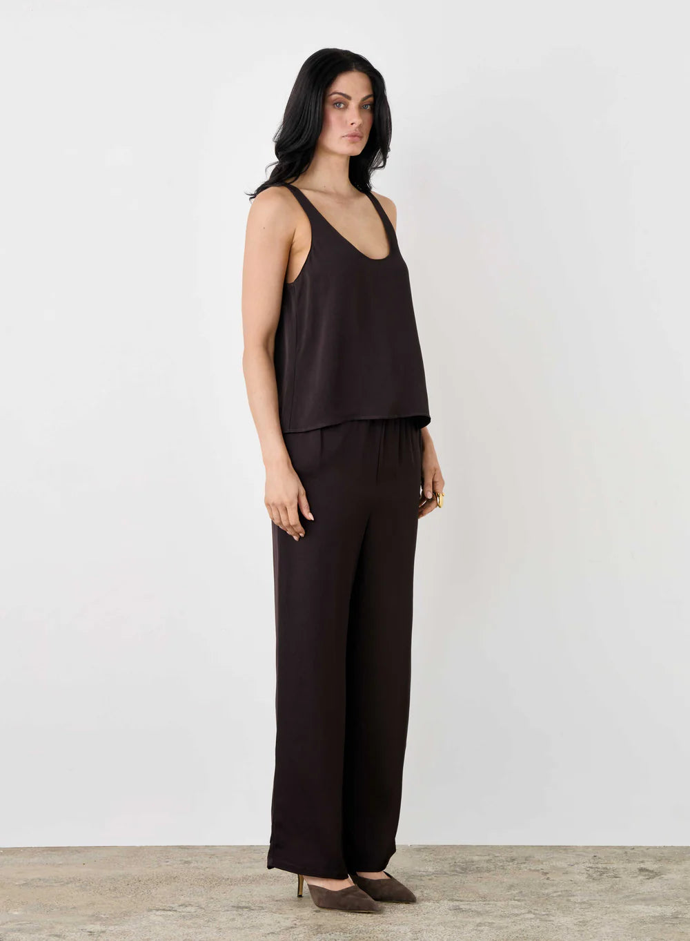 Esmaee / The Mercer Top Dark Chocolate