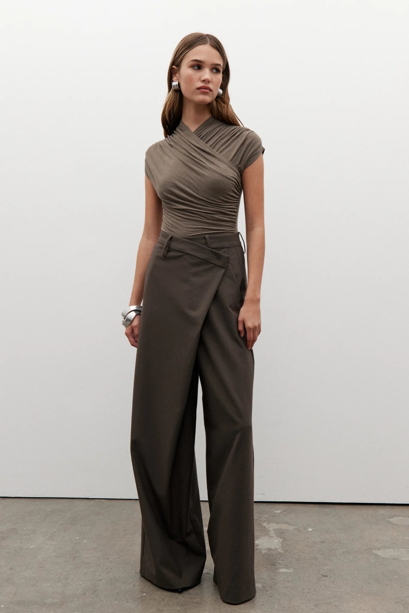 BAYSE / Amrita Sleeveless Bodysuit Mink