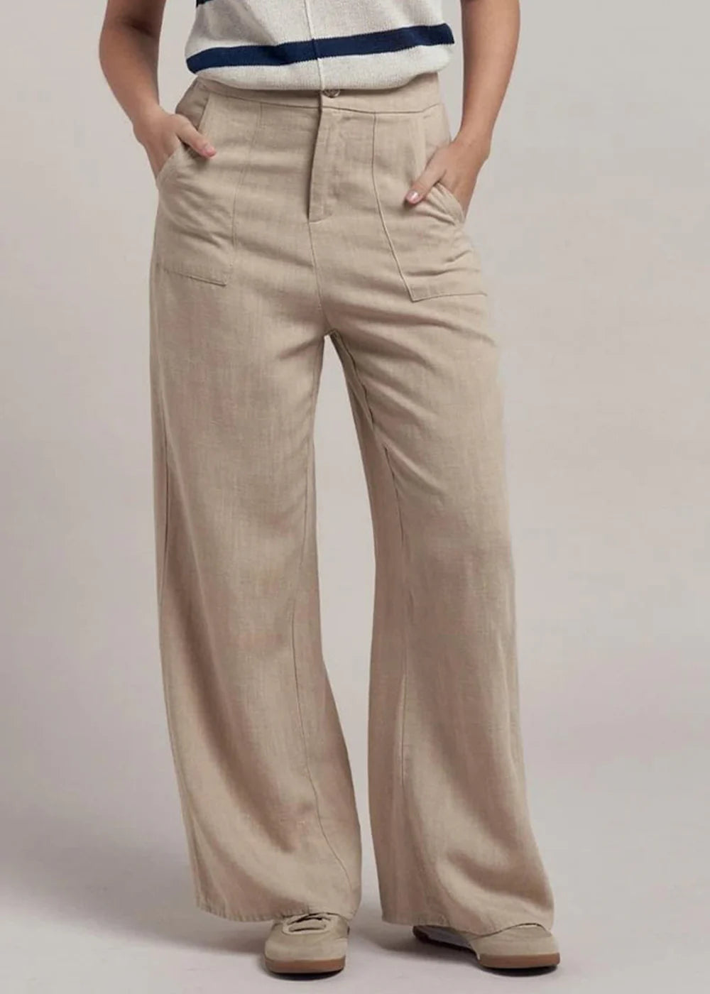 Little Lies Billie pants in camel