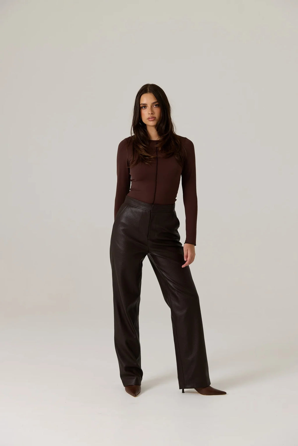RAEF / Nia Long sleeve Top - Dark  Truffle