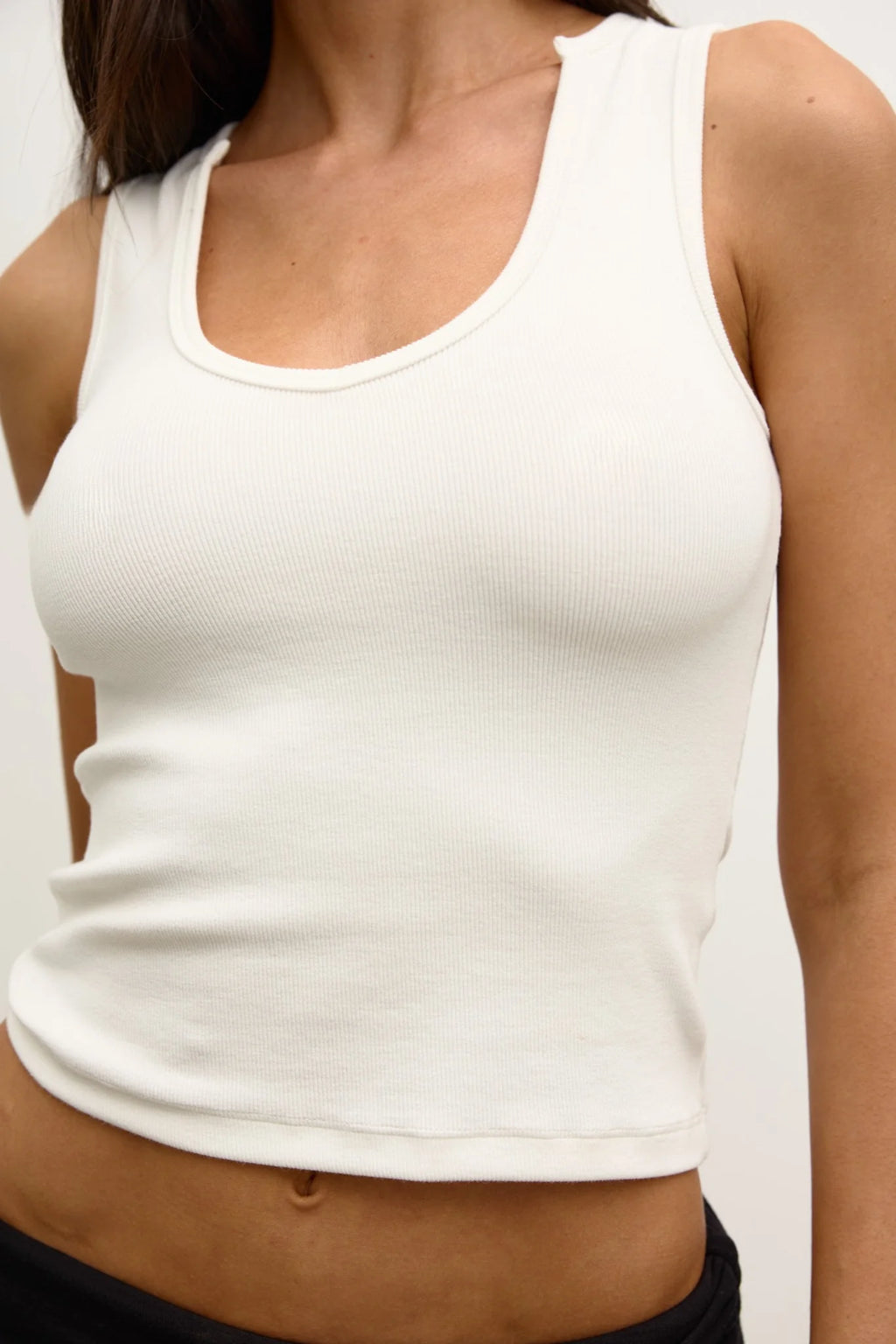 Bayse / Devon Tank White