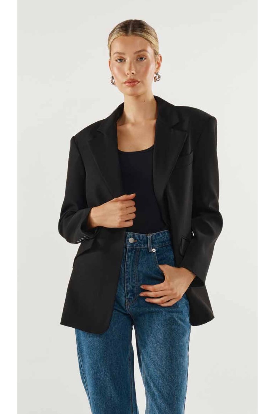Madison the label Collins blazer in black