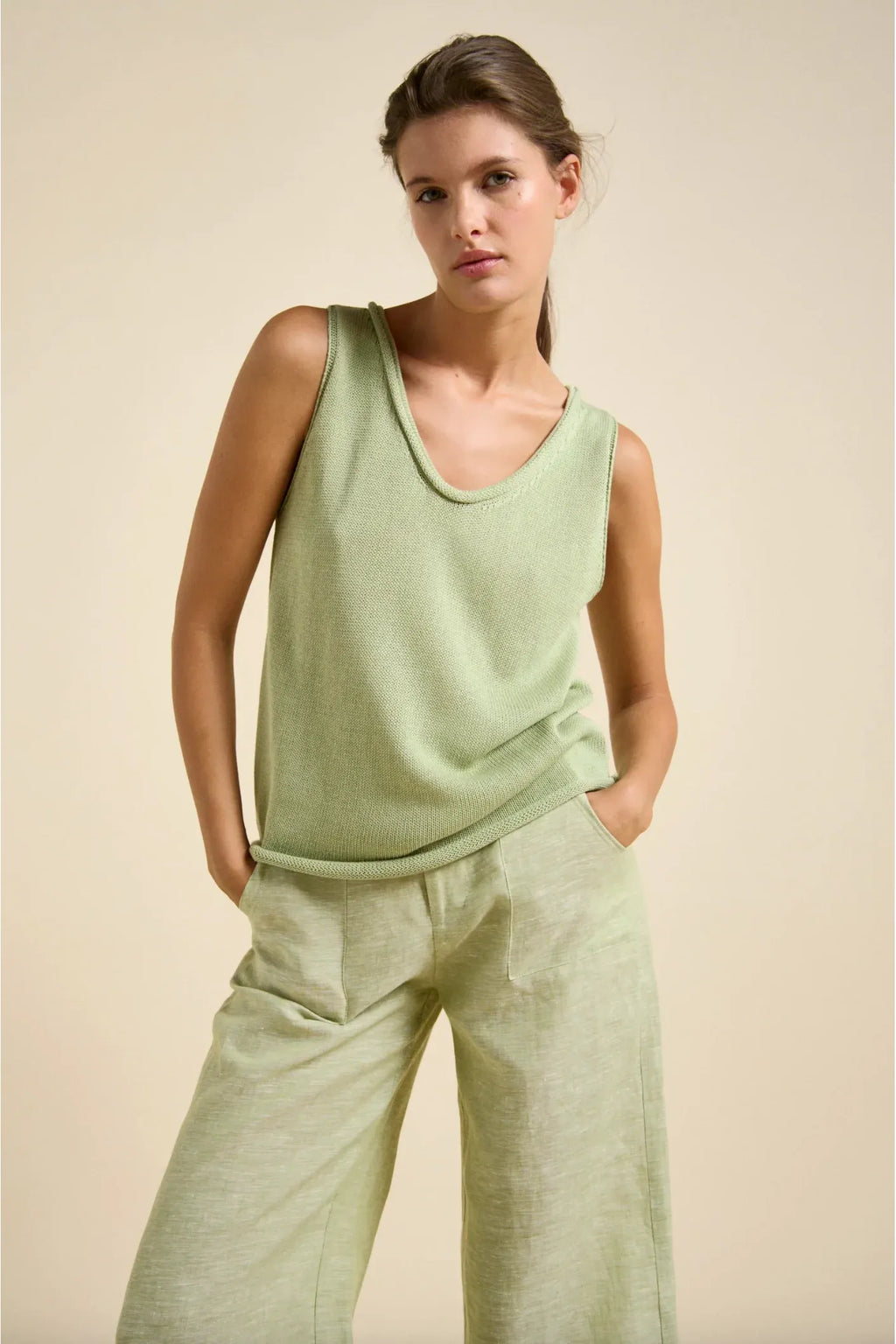 Little Lies / Scoop Neck Tank Green
