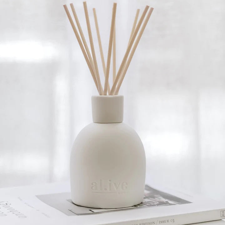 al.ive Body | Sweet Dewberry & Clove Diffuser