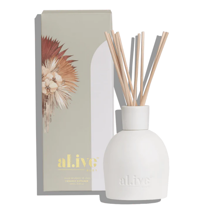 al.ive body sweet dewberry and clove diffuser